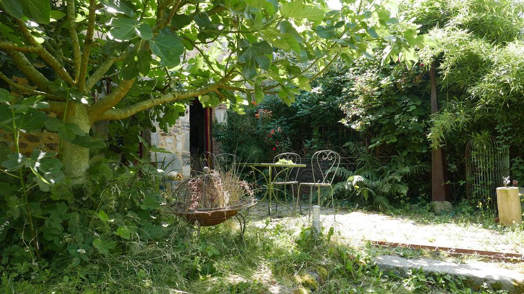 La Cage Aux Oiseaux Bed and Breakfast La Lande-de-Goult Eksteriør billede