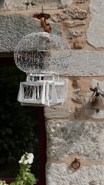 La Cage Aux Oiseaux Bed and Breakfast La Lande-de-Goult Eksteriør billede